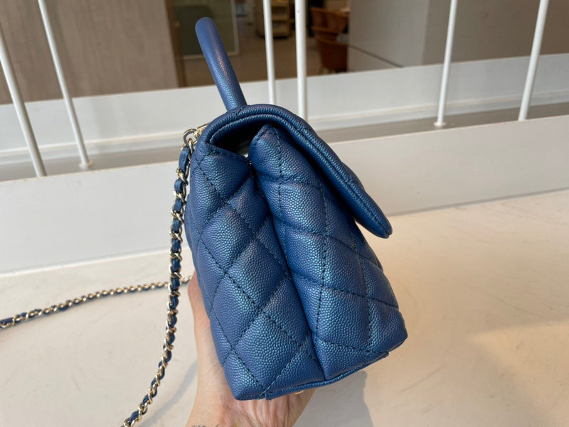 Dragons Bags Detail