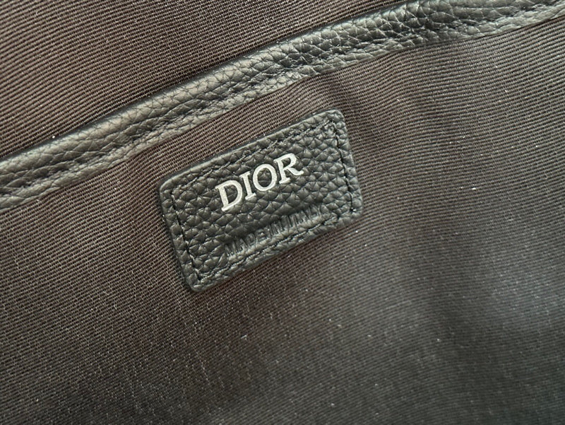 Dragons Bags Detail