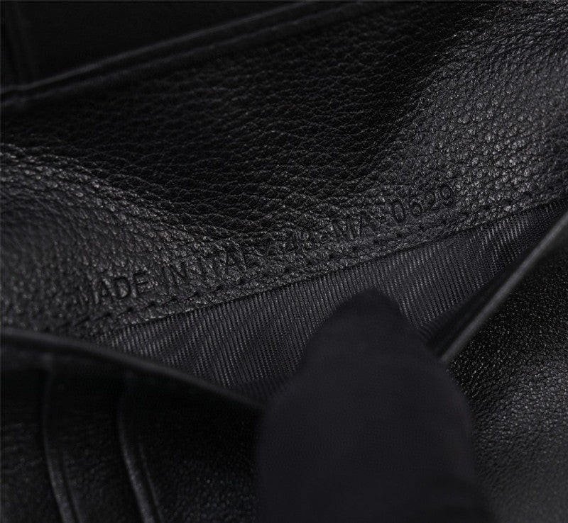 Dragons Bags Detail