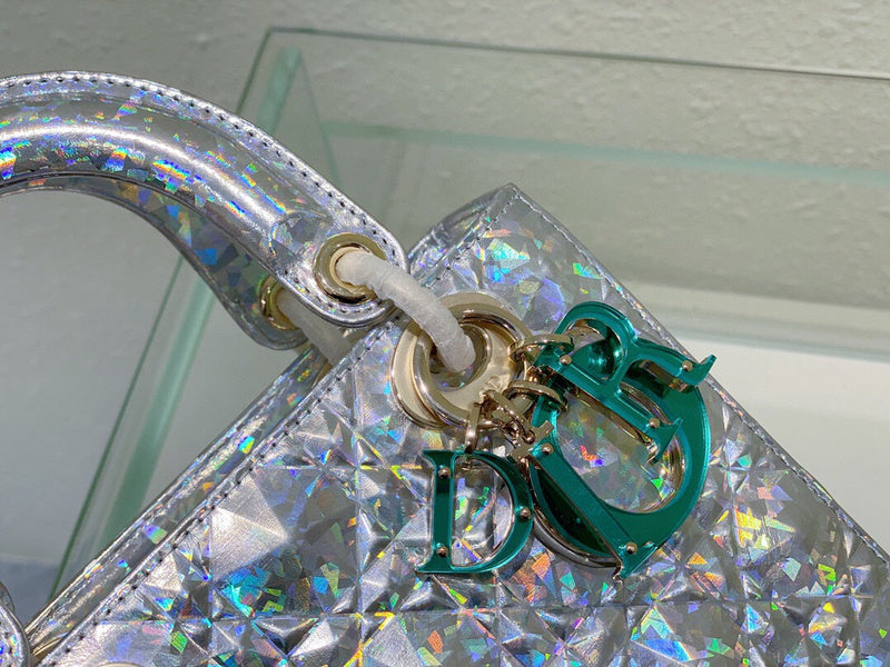Dragons Bags Detail