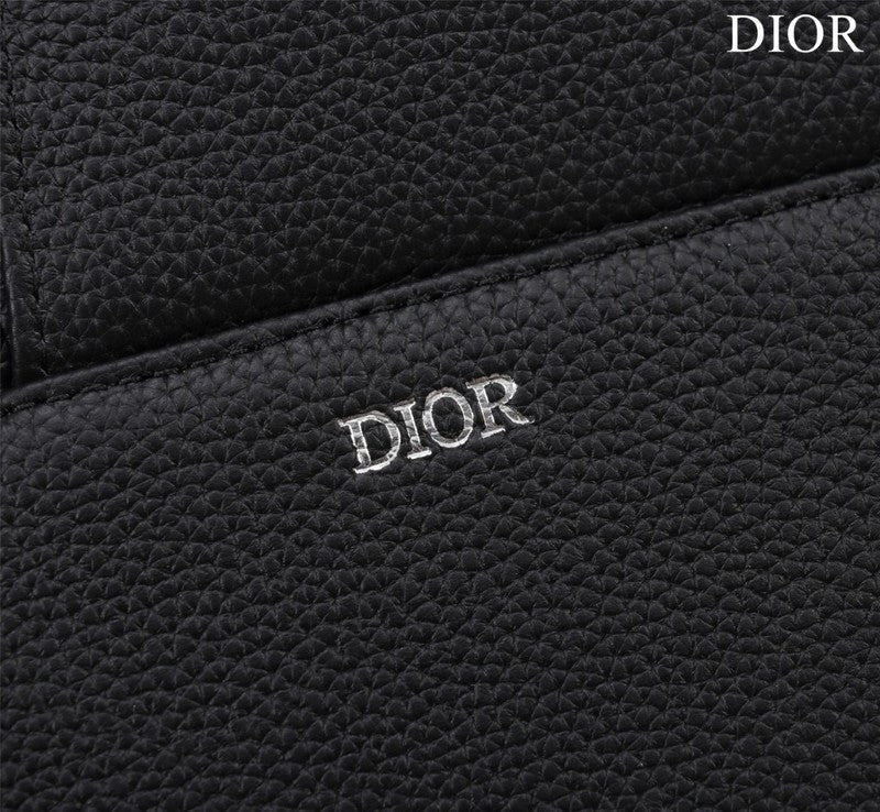 Dragons Bags Detail