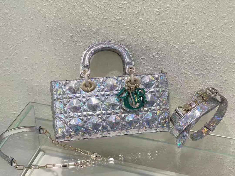 Dragons Bags Detail