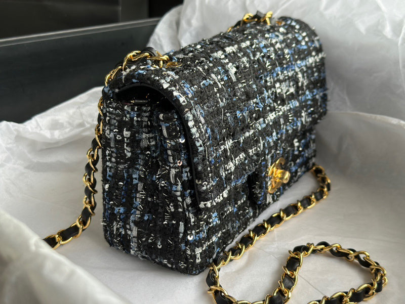 Dragons Bags Detail