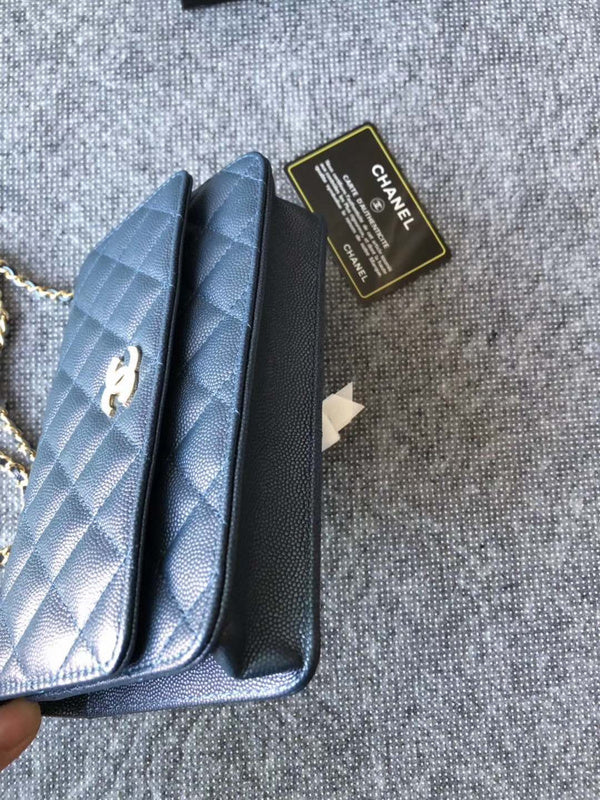 Dragons Bags Detail