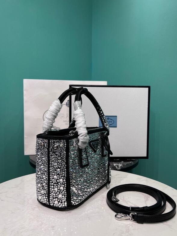 Dragons Bags Bags

 - PD Bags - 087