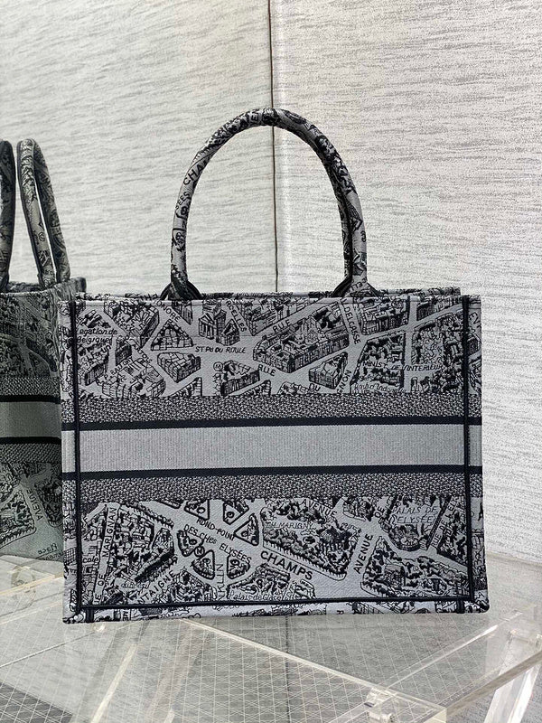 Dragons Bags Detail