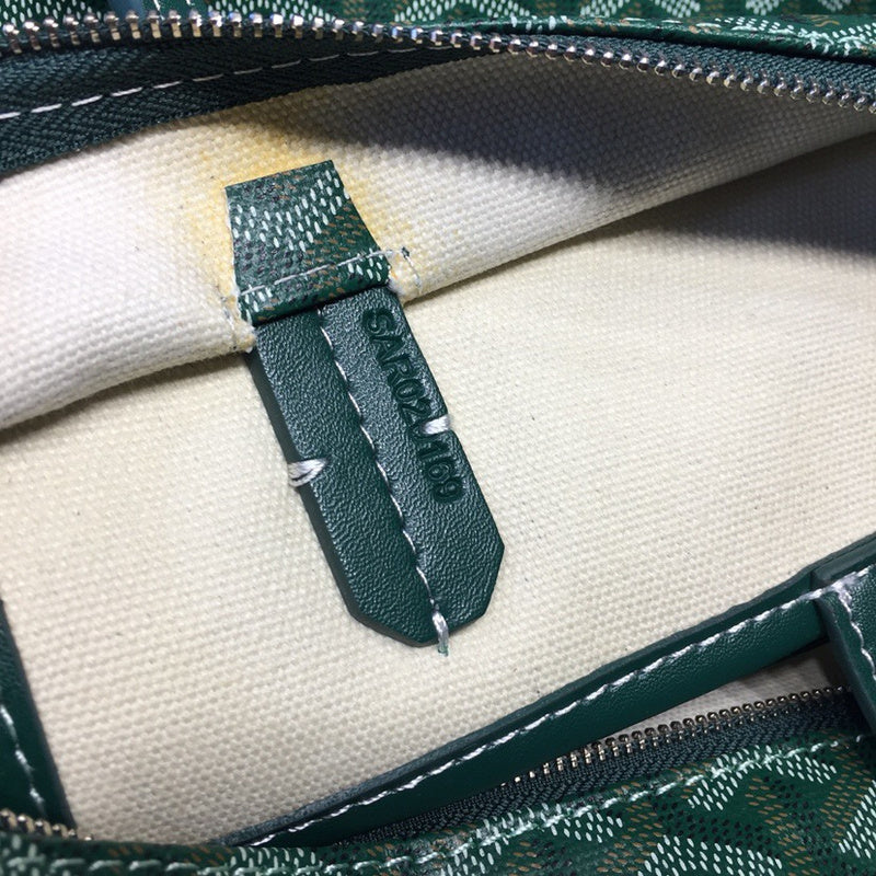 VBS - GOD Bags - 216