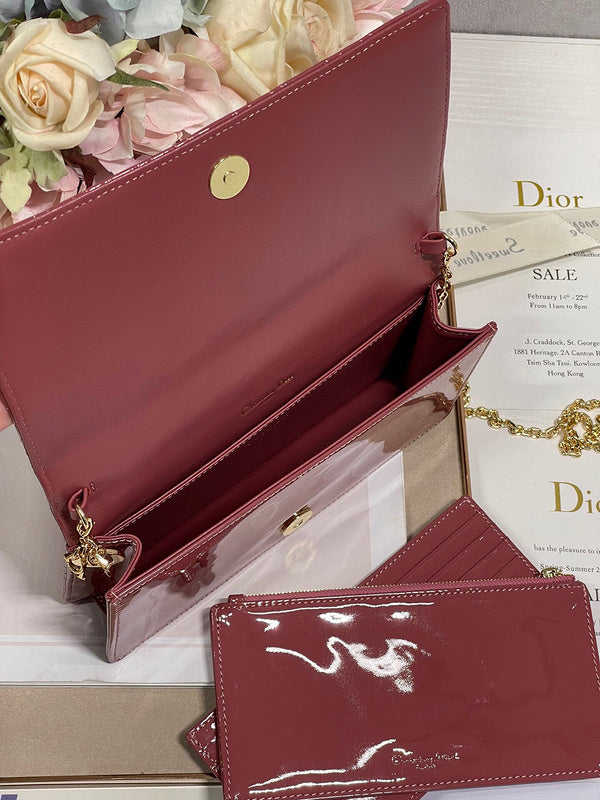 Dragons Bags Detail