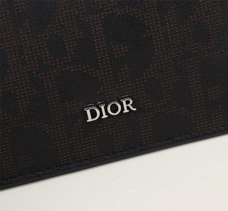 Dragons Bags Detail