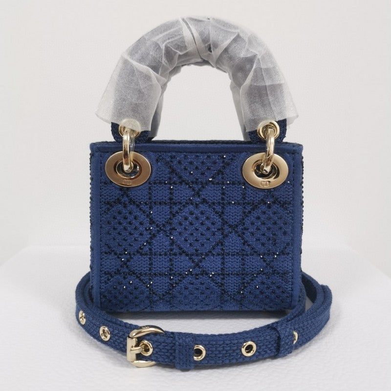 Dragons Bags Detail