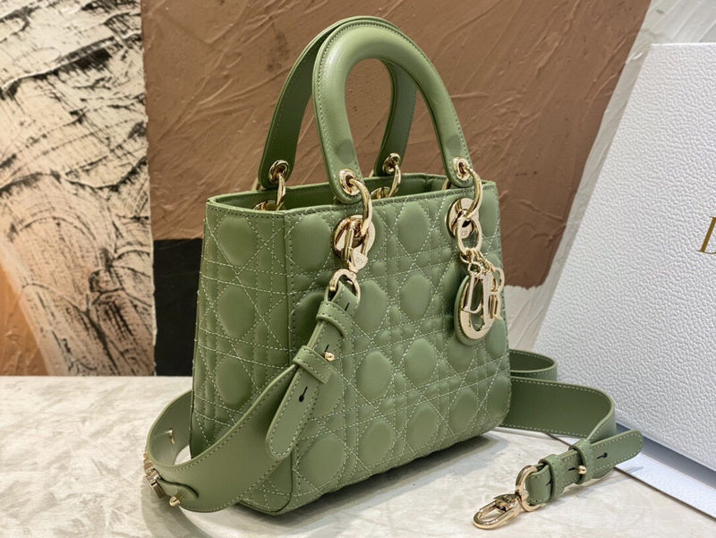 Dragons Bags Detail