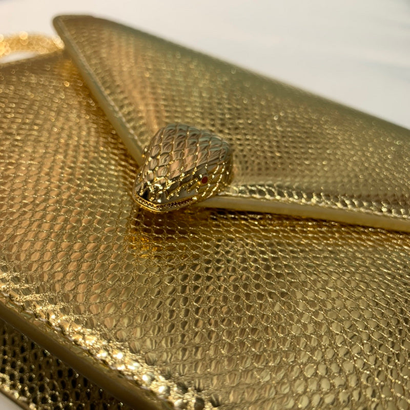 Dragons Bags Detail