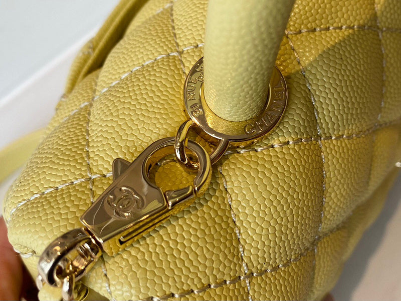 Dragons Bags Detail