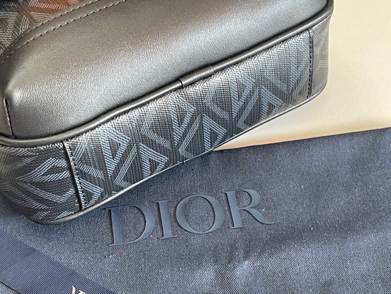 Dragons Bags Detail