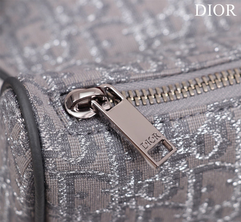 Dragons Bags Detail