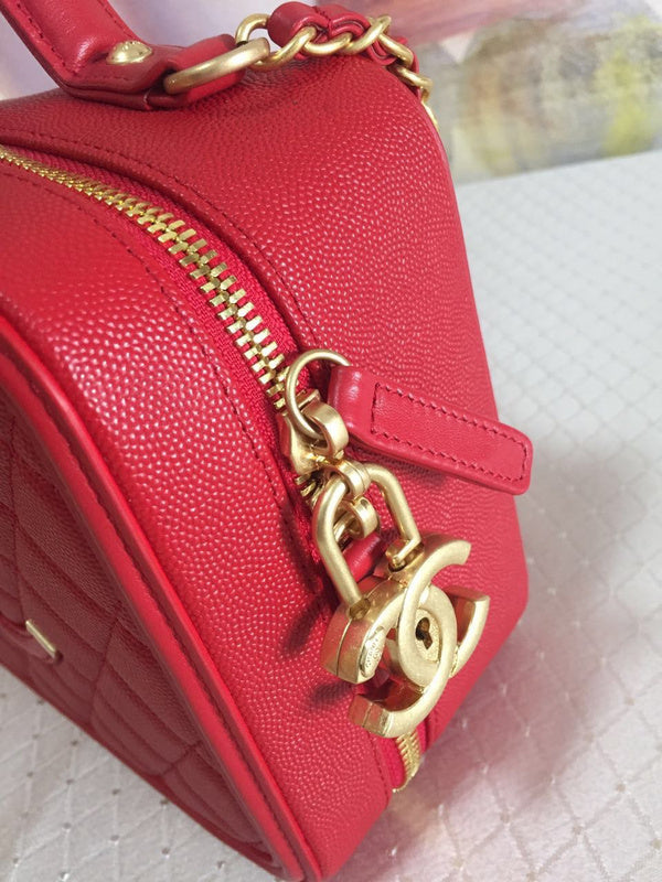 Dragons Bags Detail