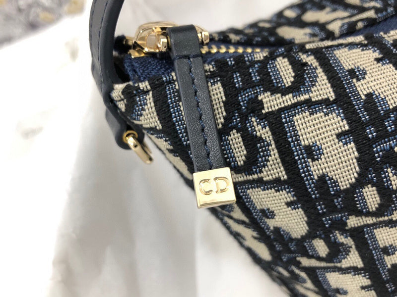 Dragons Bags Detail