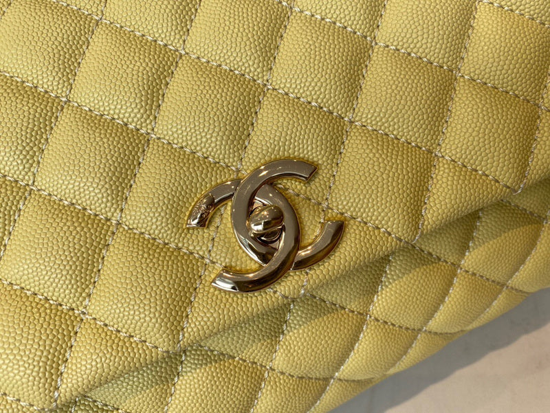 Dragons Bags Detail