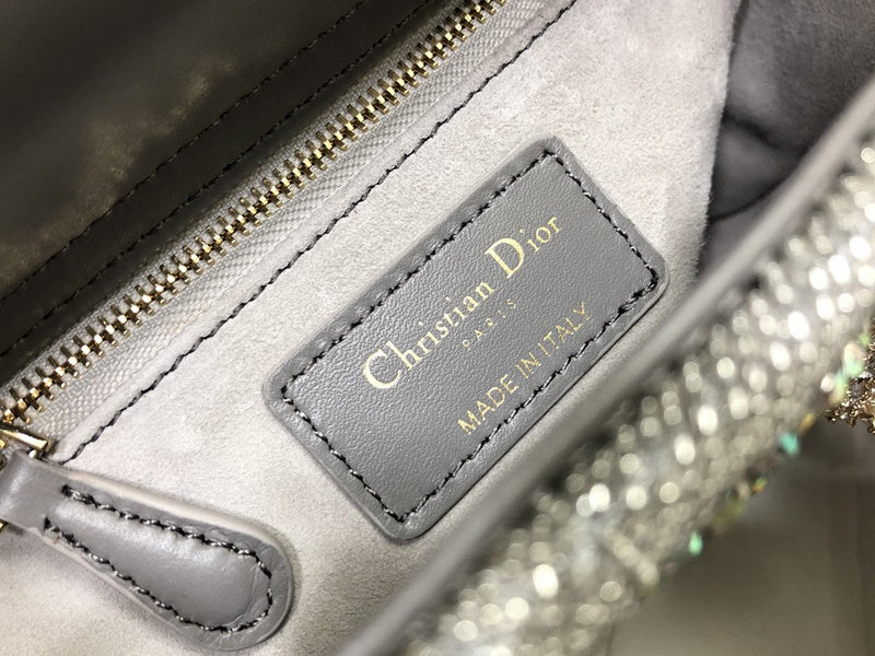 Dragons Bags Detail