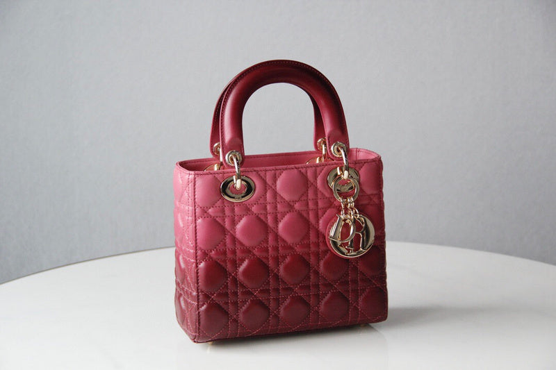 Dragons Bags Detail