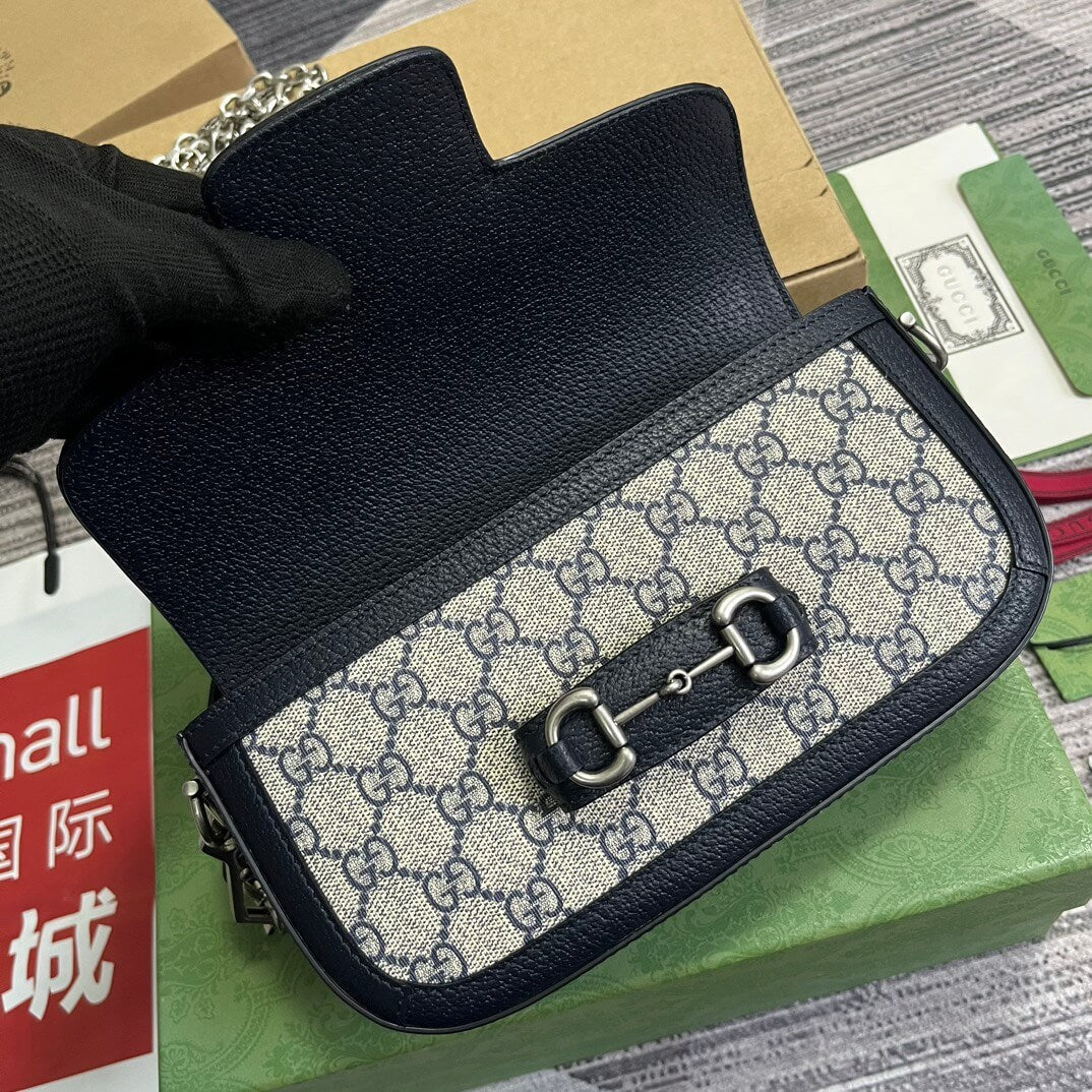 VBS 735178 Horsebit 1955 shoulder bag 24CM blue pvc