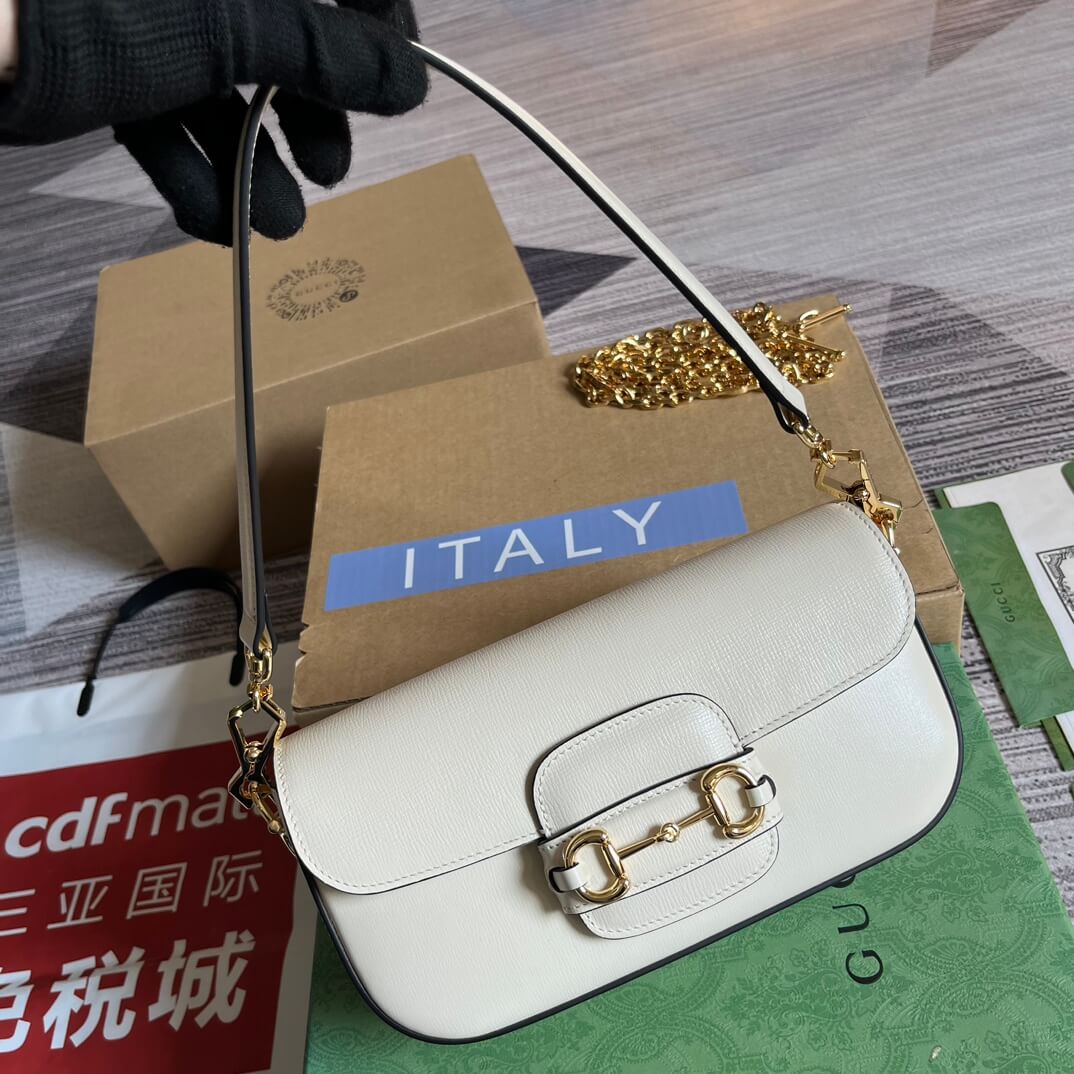 VBS 735178 Horsebit 1955 shoulder bag 24CM white
