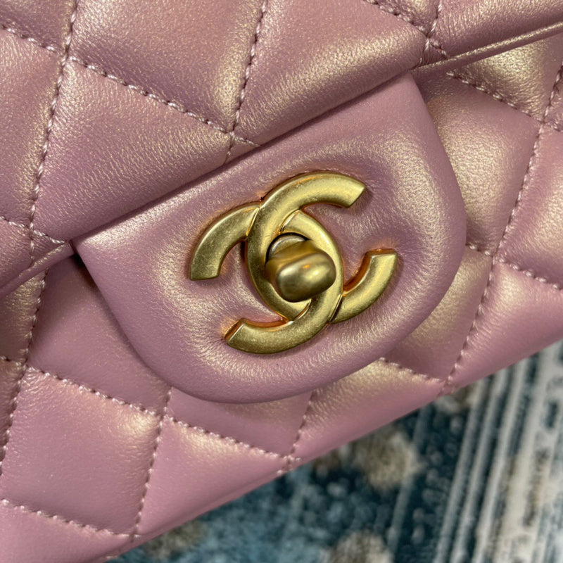 Dragons Bags Detail