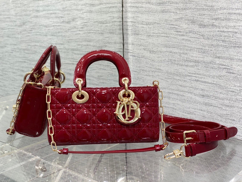 Dragons Bags Detail