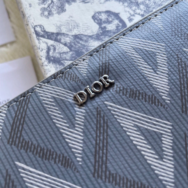 Dragons Bags Detail