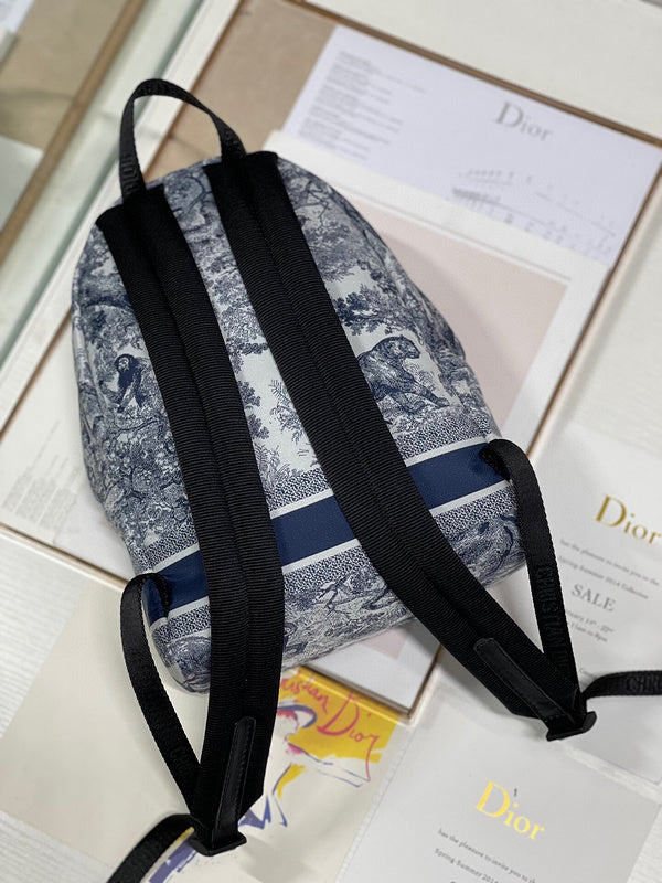Dragons Bags Detail