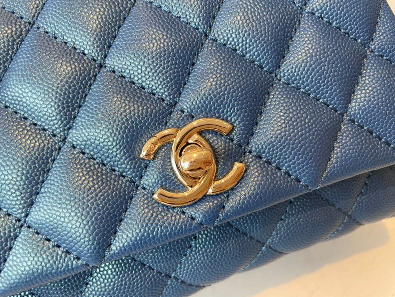 Dragons Bags Detail