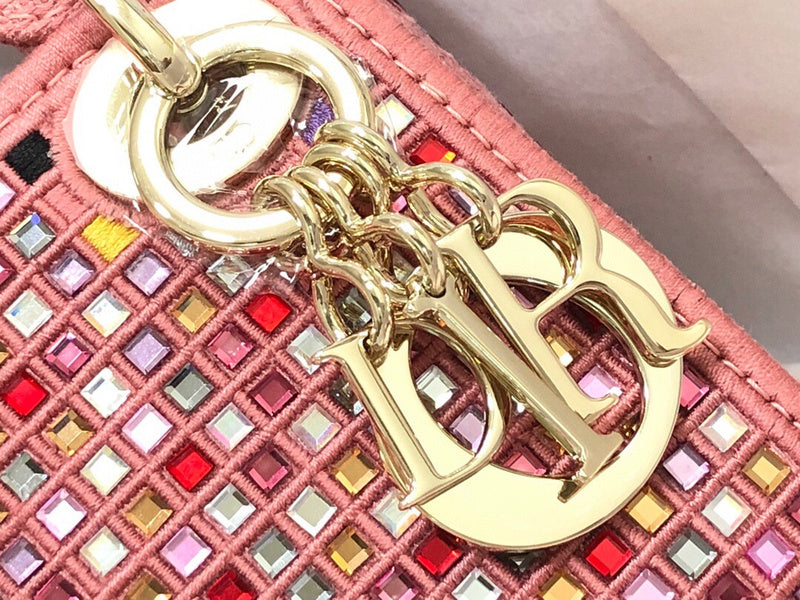 Dragons Bags Detail