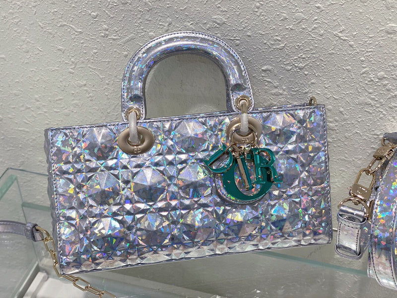 Dragons Bags Detail