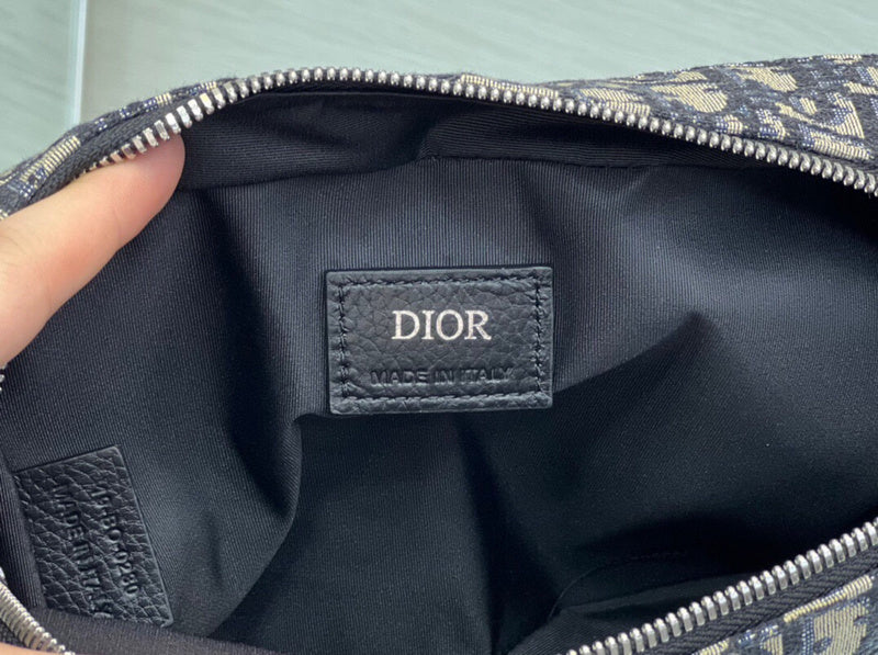 Dragons Bags Detail