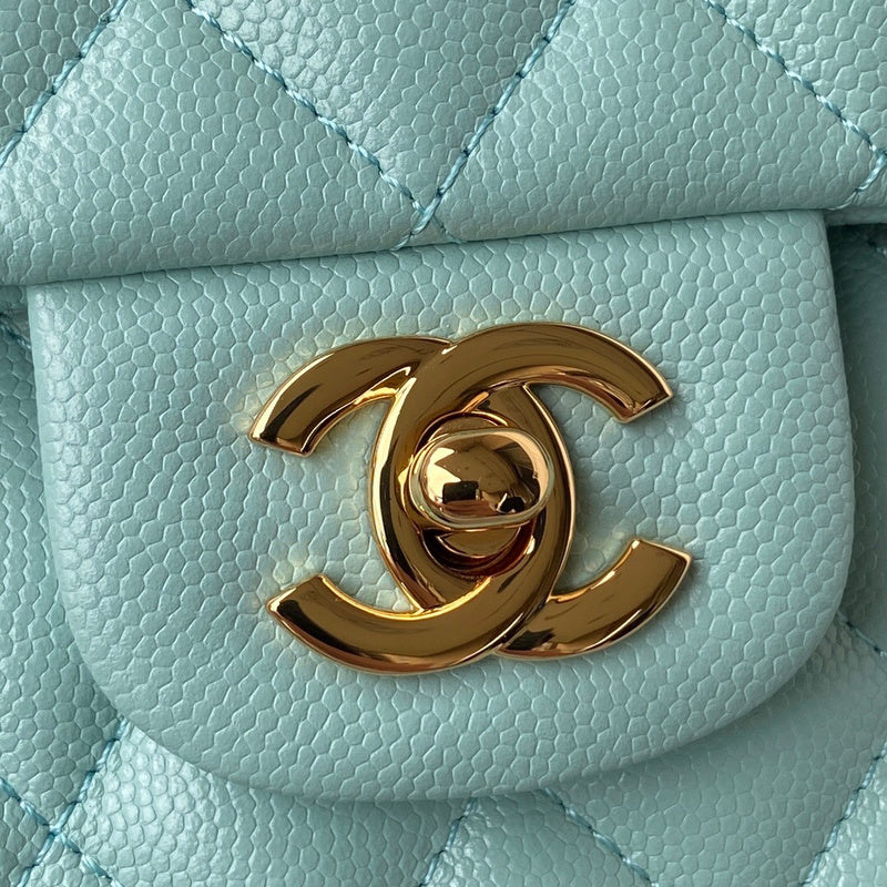 Dragons Bags Detail
