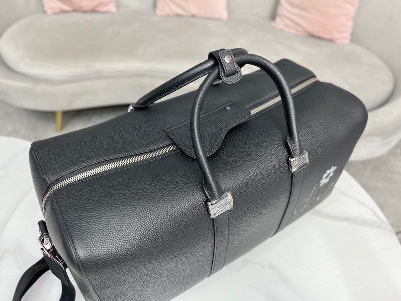 Dragons Bags Detail