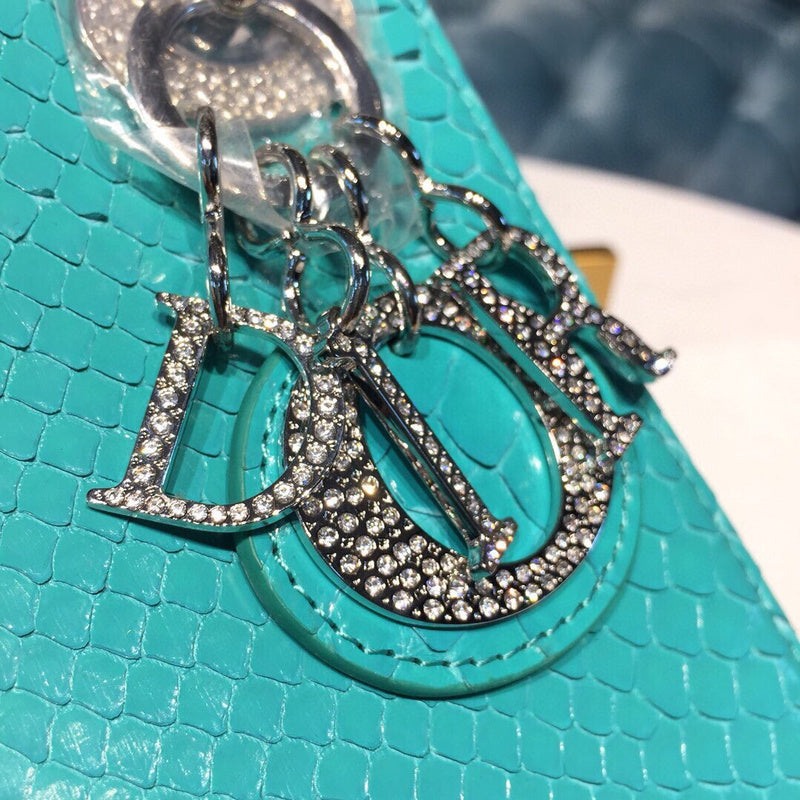 Dragons Bags Detail