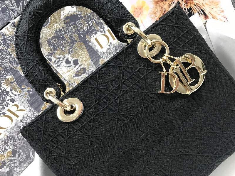 Dragons Bags Detail