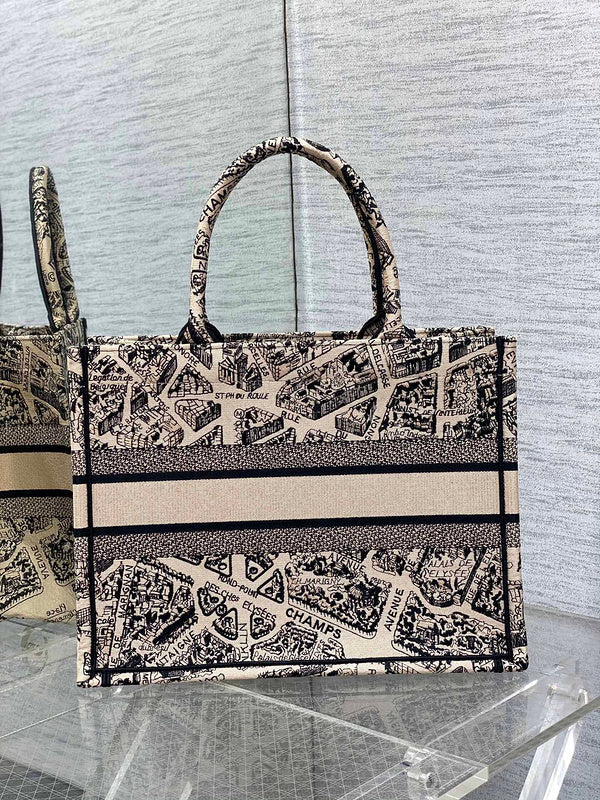 Dragons Bags Detail