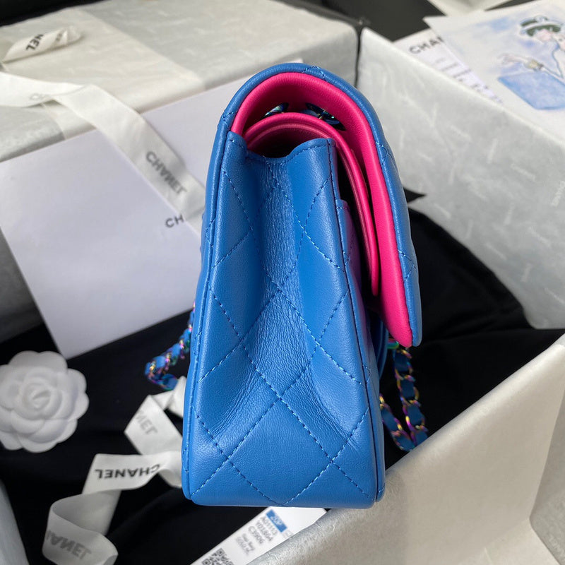 Dragons Bags Detail