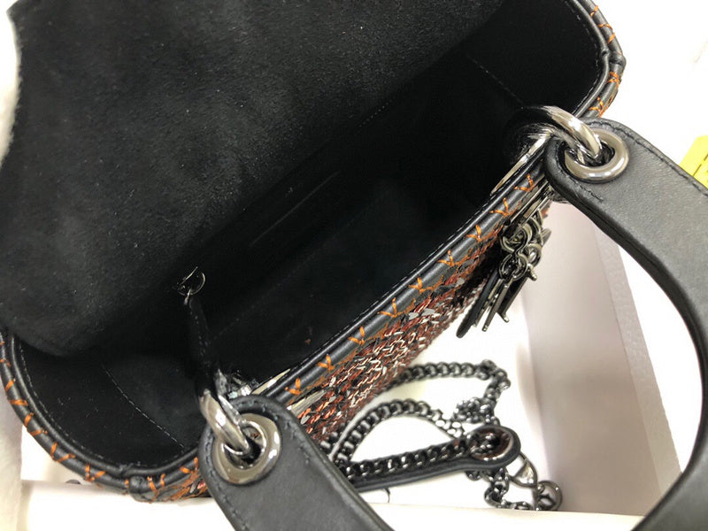 Dragons Bags Detail