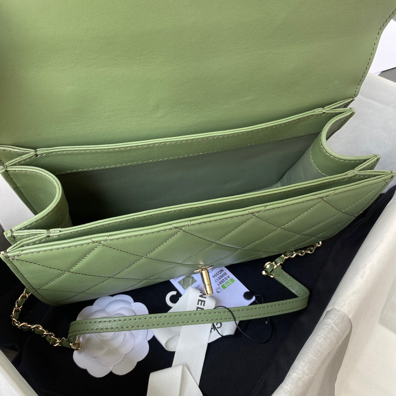 Dragons Bags Detail
