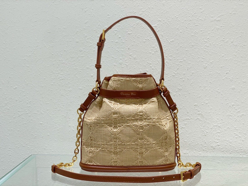 Dragons Bags Detail