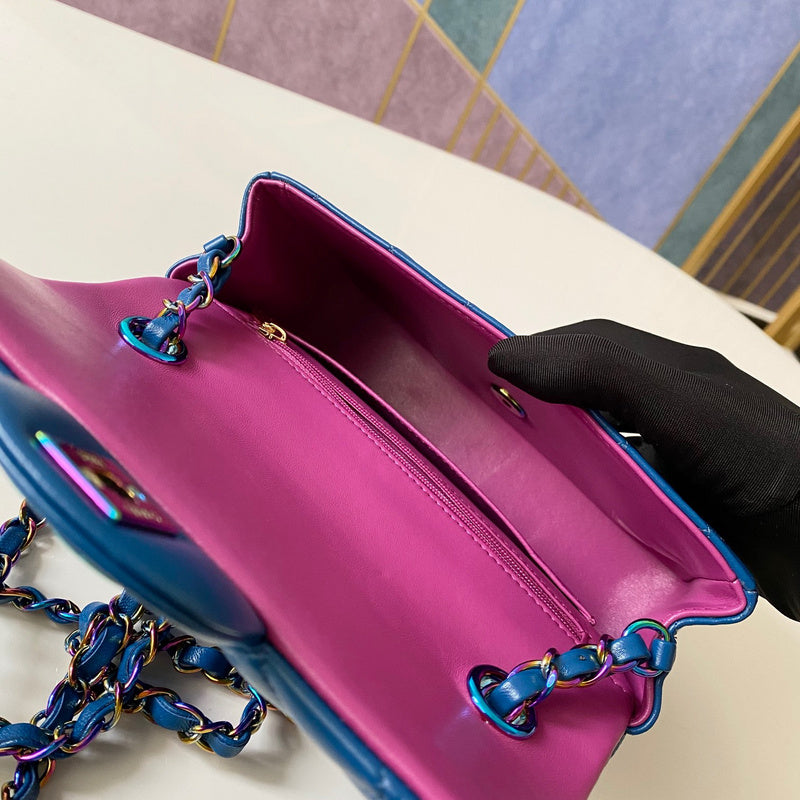 Dragons Bags Detail