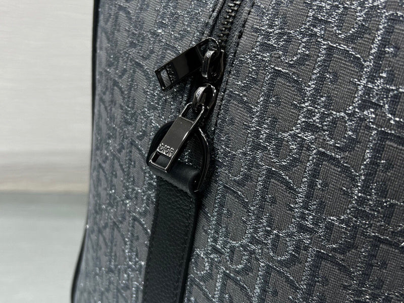 Dragons Bags Detail