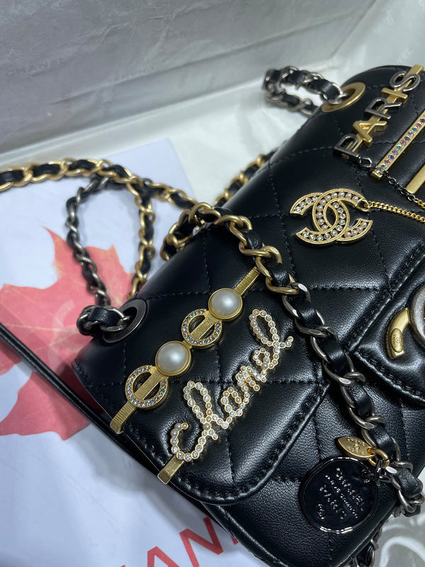 Dragons Bags Detail