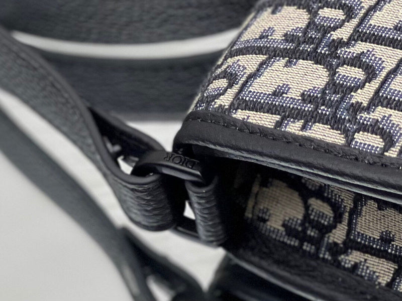 Dragons Bags Detail