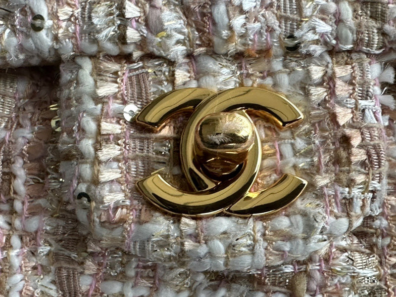 Dragons Bags Detail