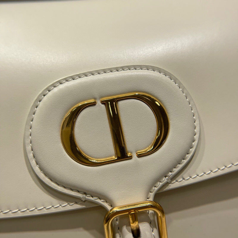Dragons Bags Detail