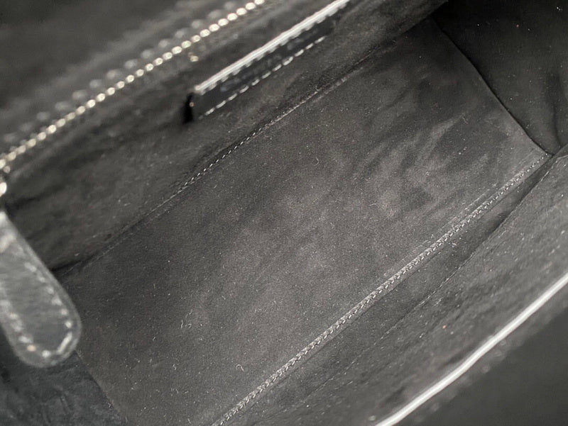 Dragons Bags Detail